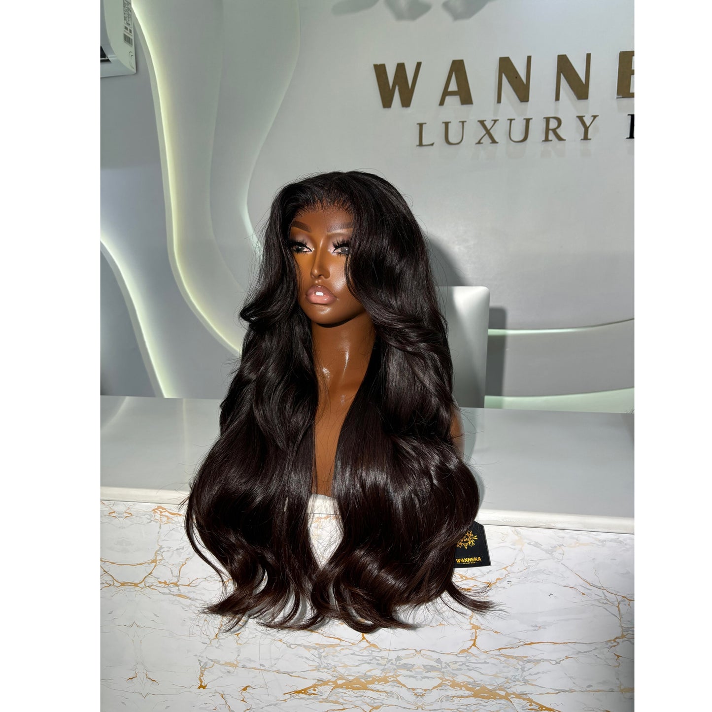 DONOR WAVY WITH 6X6 CLOSURE WIG